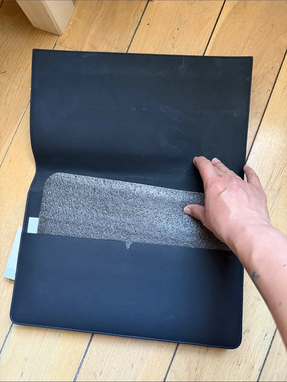 Von Holzhausen Black Leather MacBook Portfolio